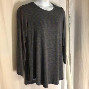 LOGO 1x Lori Goldstein Space Dye Top Shirttail Hem